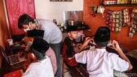 Keberadaan WiFi gratis tersebut disambut dengan sukacita oleh para pelajar. Tak sedikit dari mereka yang mengalami keterbatasan kuota atau paket data merasa terbantu dengan disediakannya internet gratis tersebut.