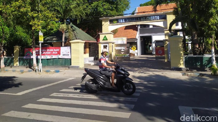 SMA Megeri 2 Mojokerto