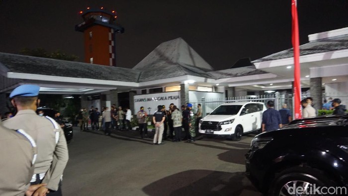 Suasana di Bandara Halim jelang kedatangan Djoko Tjandra (Ibnu/detikcom)