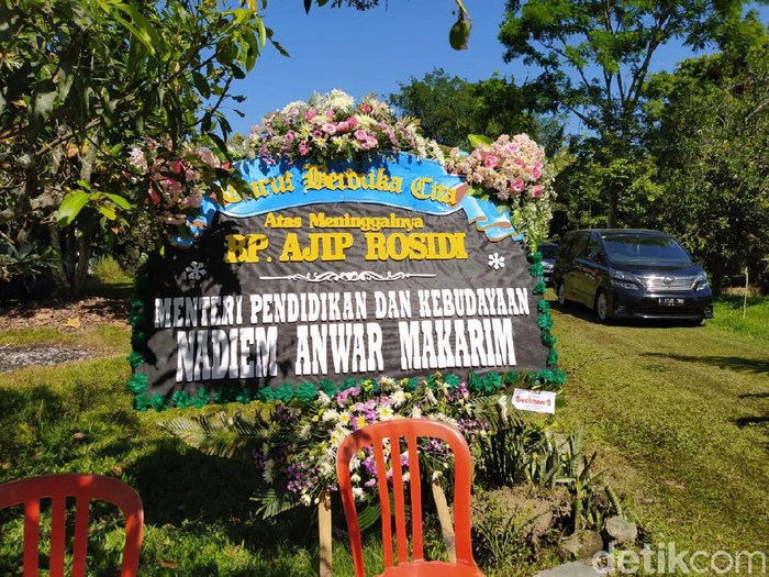 Susana Rumah Duka Sastrawan Ajip Rosidi di Magelang, Jawa Tengah