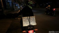 Di malam menjelang Idul Adha, sejumlah pemudik mulai melakukan perjalanan untuk pulang ke kampung halaman.