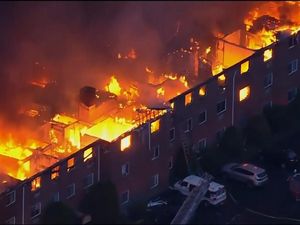 Video Kebakaran Hebat di Apartemen Pennsylvania