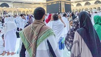 Shireen Sungkar mengenang momen haji bersama sang suami Teuku Wisnu. Foto: Instagram