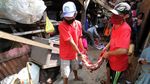 Berkurban di Kampung Pemulung