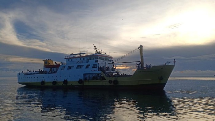 Ilustrasi kapal di Pulau Enggano (Foto: Istimewa)