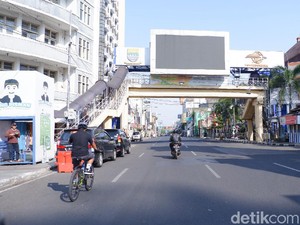 Hari Pertama Lebaran, Jalanan di Bandung Lengang