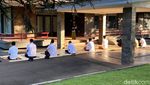 Momen Jokowi Salat Idul Adha di Halaman Wisma Bayurini Istana Bogor