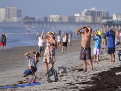 Sukses! Momen Peluncuran Robot Tercanggih NASA Menuju Mars