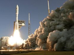 Sukses! Momen Peluncuran Robot Tercanggih NASA Menuju Mars