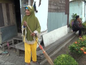 15 Tahun Nabung, Nenek Sumiati di Samarinda Akhirnya Bisa Kurban Sapi