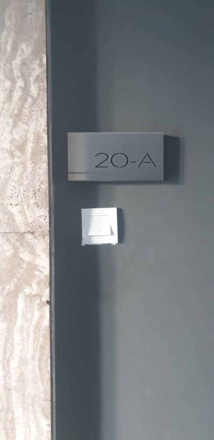 Pintu unit apartemen Djoko Tjandra di The Avare Condominium, Kuala Lumpur, Malaysia