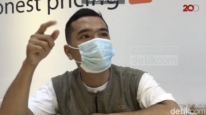 Pemilik PS Store, Putra Siregar.