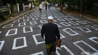 Warga berbondong-bondong untuk melaksanakan salat Idul Adha.