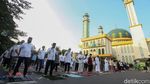 Terapkan Protokol Kesehatan, Begini Suasana Salat Id di Masjid Al Barkah Bekasi