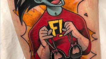 Yeray Perez sadalah eniman tato asal Barcelona. Foto: Instagram/ikostattoo