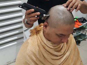 Kontroversi Rambut Pirang Pasha Ungu hingga Berakhir Cukur Gundul