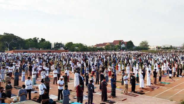 Warga Gowa salat Idul Adha di Lapangan Syekh Yusuf