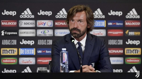 Starting XI Impian Pirlo: Ronaldo No, Messi Yes