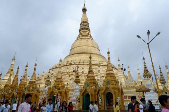 Negara anggota asean yang mendapat julukan negeri seribu pagoda adalah