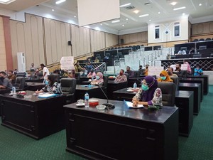 Curhat Pedagang Pasar di Jombang, Sepi Pembeli Dampak Pendemi COVID-19