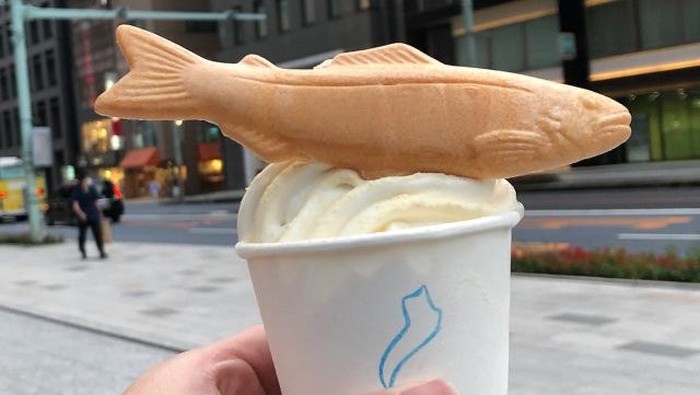 Es Krim Rasa Sushi Beraroma Busuk