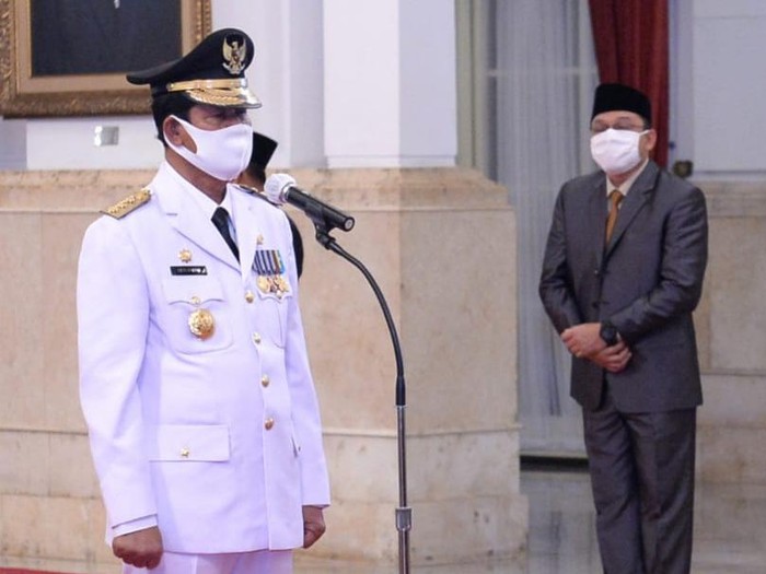 Gubernur Kepri Isdianto