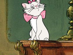 Cantik! Karakter Hewan Disney Berubah Wujud Jadi Wanita