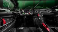 Lamborghini Essenza SCV12 bukan mobil V12 pertama yang dibuat Lamborghini. Namun begitu, Essenza SCV12 diklaim sebagai yang paling bertenaga yang pernah diproduksi oleh pabrikan asal Italia itu. (Lamborghini.com)