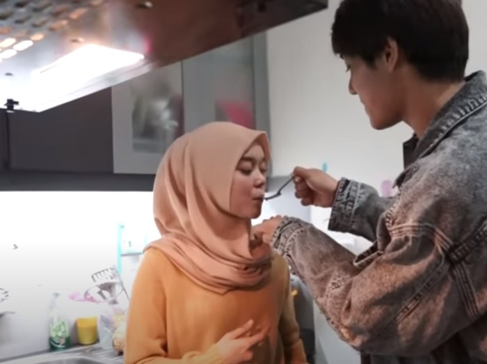 Rizky Billar Akui Hubungannya Dengan Lesti Settingan