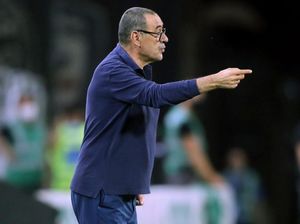 Presiden Napoli Sindir Sarri: Scudetto di Juventus Biasa Saja