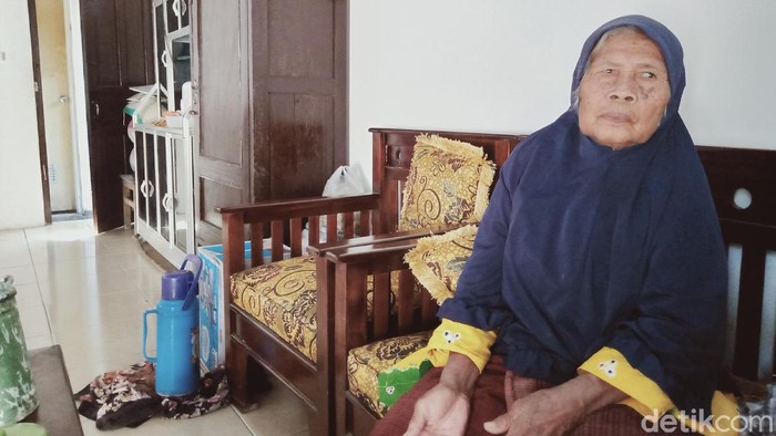 Mbah Minto artis dagelan Gagal Mudik di rumahnya usai direhab