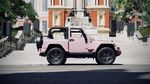 Jeep Wrangler yang Macho Berubah Jadi Imut dengan Sentuhan Warna Pink