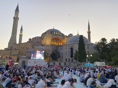 Cerita Sholat Idul Adha Pertama di Hagia Sophia