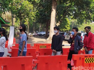 Jadi Alternatif Wisata di DKI, Begini Suasana Ragunan Pagi Ini