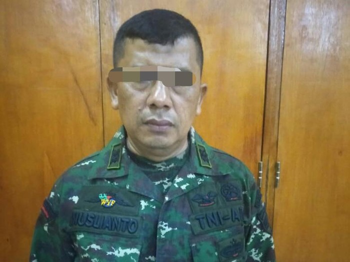TNI gadungan bernama Muslianto diamankan petugas.