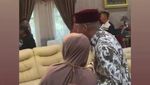 Prosesi Pasha Ungu Gundul untuk Akhiri Kontroversi