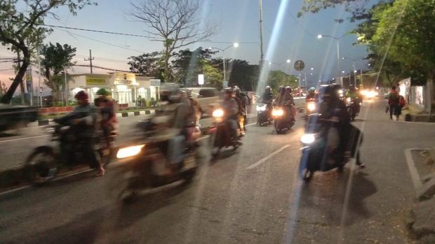 Arus Balik Mudik Toron di Suramadu Lancar
