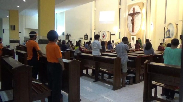 Gereja Katolik Tulungagung Kembali Laksanakan Misa Tatap Muka