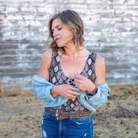 Seperti dikutip dari Bored Panda, Kiah tidak nge-gym atau olahraga intens demi menurunkan berat badan. Menurutnya perubahan besar pada tubuh bukan hanya karena aktivitas fisik tapi yang utama adalah dari pikiran. Ketika menjalani gaya hidup sehat jangan selalu berfokus pada kegagalan tapi bagaimana memaafkan diri sendiri dan menikmati prosesnya. Foto: Instagram/@kiah_twisselman