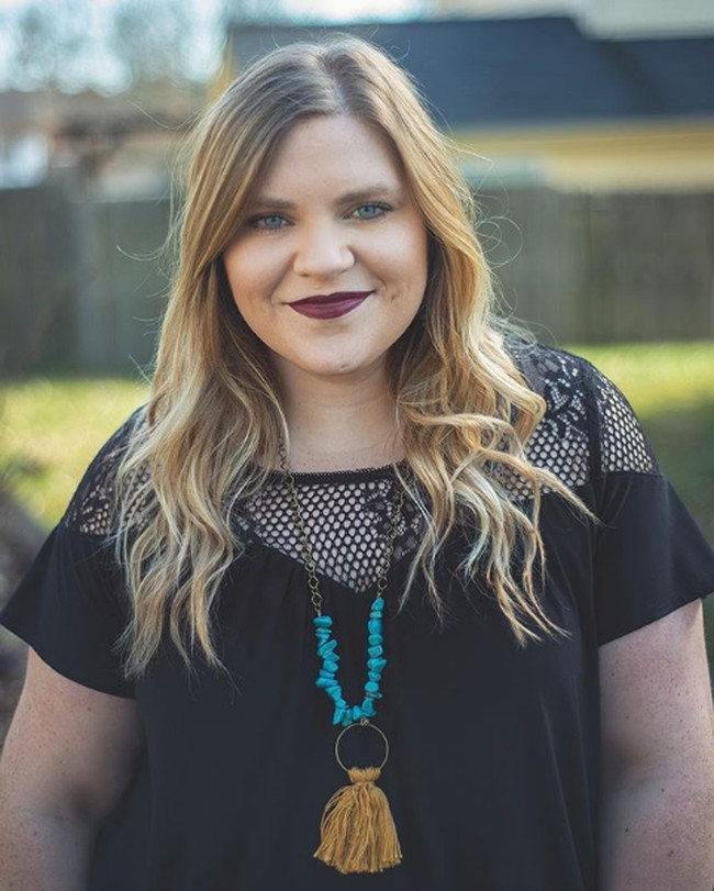 Melihat perubahan yang berarti, wanita 27 tahun ini melanjutkan pola hidup sehatnya hingga setahun ke depan. Kemudian Oktober 2019 berat badannya turun sebanyak 54 kg. Foto: Instagram/@kiah_twisselman