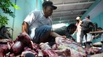 Berbagi Hewan Kurban untuk Sesama yang Membutuhkan