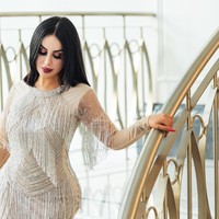 Sebelumnya wanita itu sudah menjalani operasi payudara, hidung, bibir, dan bokong untuk tampil seksi. Namun tampaknya ia belum puas, terutama untuk bagian bokong. Kepada Daily Star, Meli itu mengaku ingin punya bokong terbaik di dunia. Bukan yang tampak besar alami tapi justru terlihat palsu. Foto: Instagram @theonlymeliii