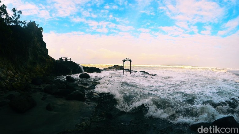 Pantai Karangnini Pantai Karangnini
