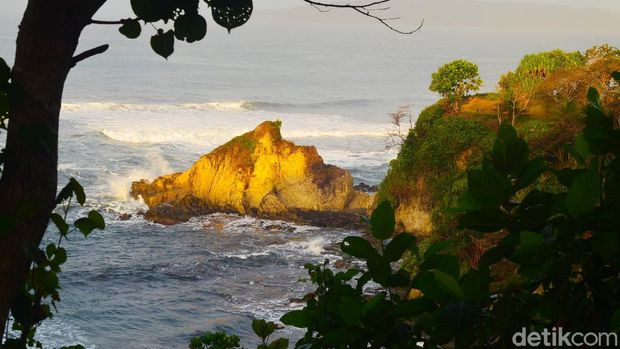 Pantai Karangnini
