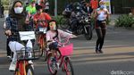 Tak Ada CFD, Warga Padati Bundaran HI di Minggu Pagi
