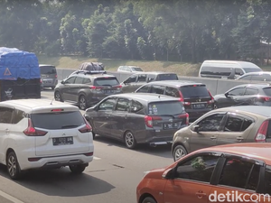 Sempat Macet, Lalu Lintas di Tol Japek Kini Berangsur Lancar