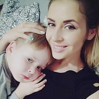 Yang membuat Anastasia pilu bukanlah lukanya, melainkan kondisi psikis putranya saat ini hingga ia butuh konseling karena membuatnya jadi trauma.  Foto: dok. Facebook