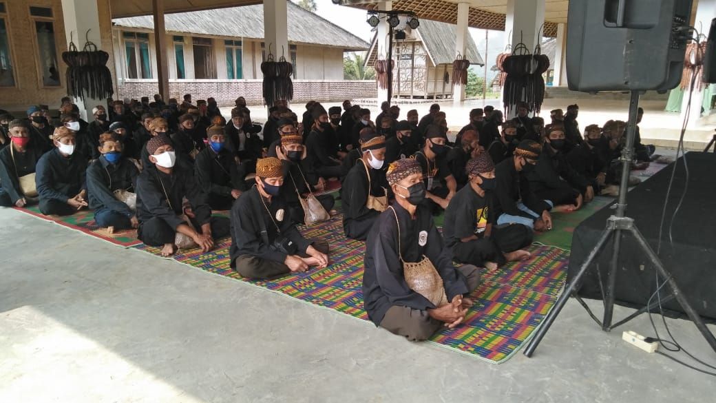 Beda! Ritual Seren Taun Kasepuhan Cisungsang Gunakan Standar COVID-19