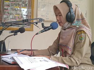 Mengolok-Olok Guru