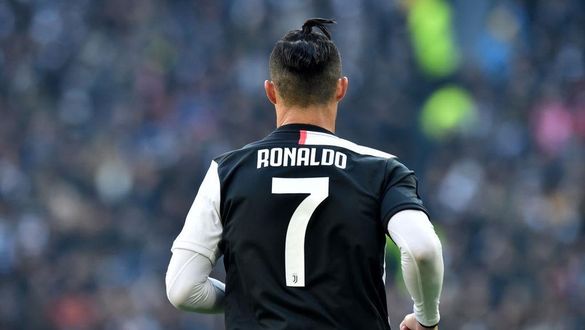 Cristiano Ronaldo dikaitkan dengan PSG, usai agennya bertemu dengan petinggi raksasa Prancis itu. (Foto: (Getty Images/Tullio M. Puglia)